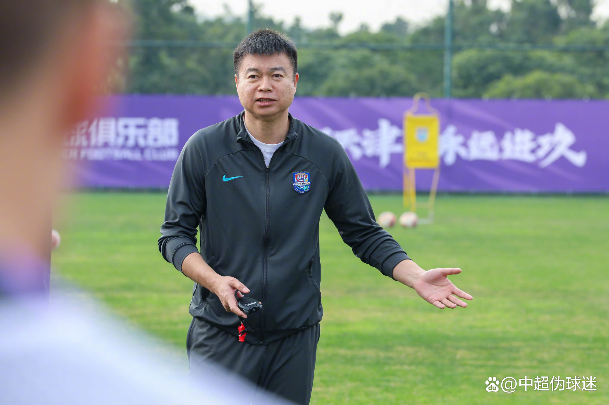 开云体育下载-长春亚泰集训备战，主教练调整战术阵容的简单介绍